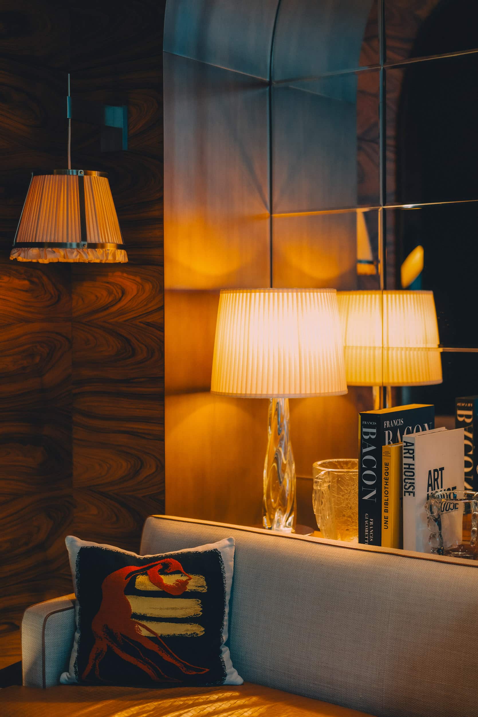 Lobby-Brach-Paris-credit-photo-odieux-bobby