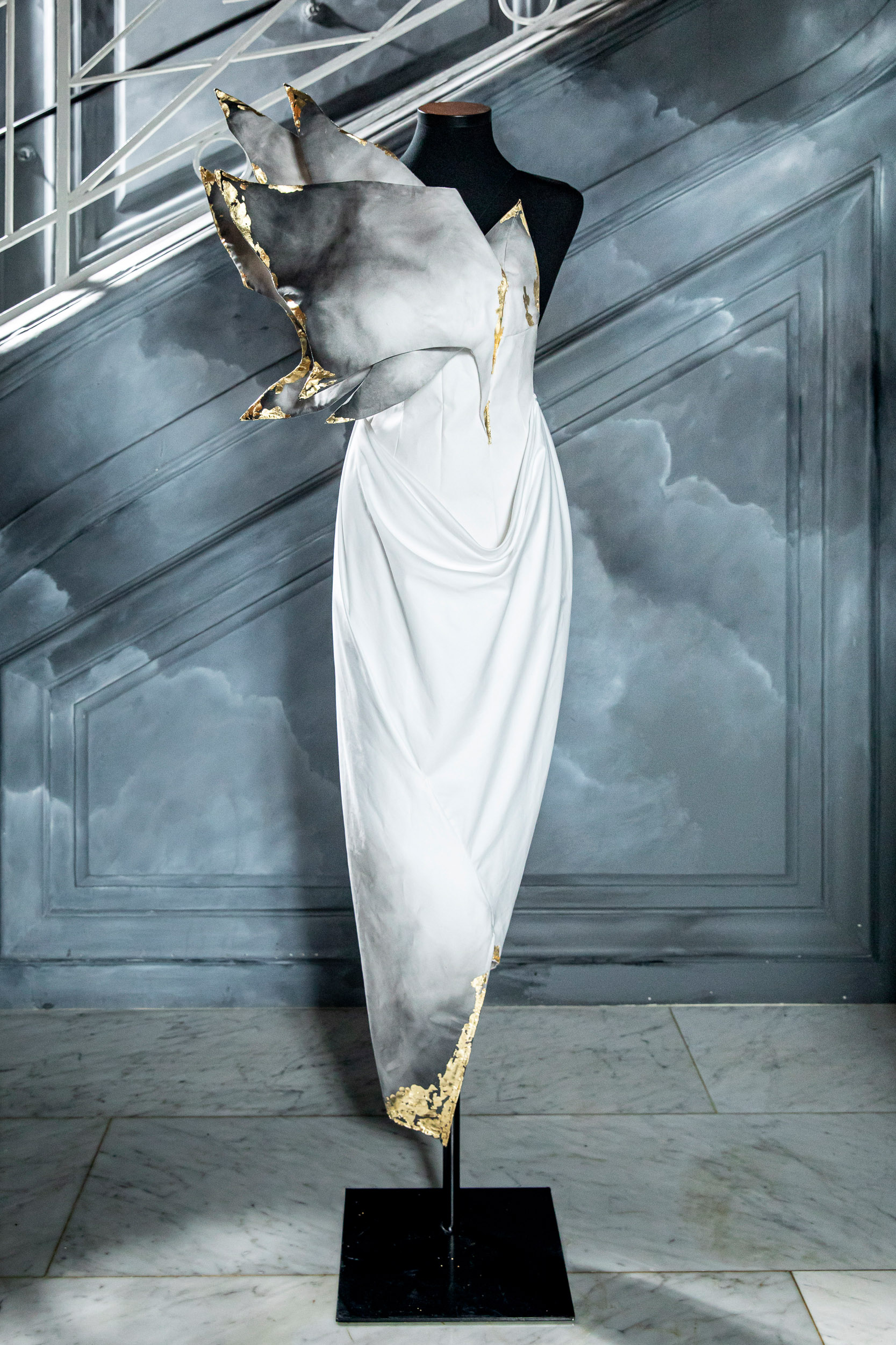 Tenue-Gabriel-Rastoueix-Prix-Mode-Evok-Collection-2024-crédit-photo-Simon-Detraz