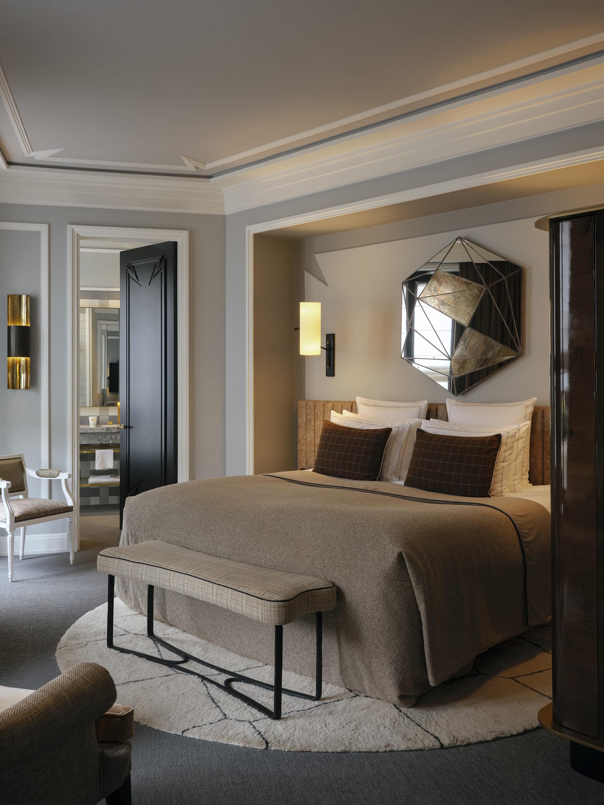 Suite-Nolinski-Paris-crédit-photo-GuilioGhirardi