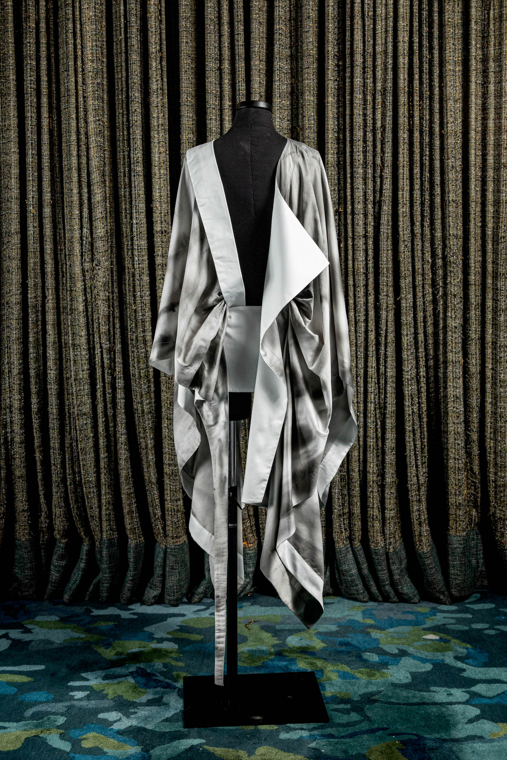 Tenue-Louison-Demarsy-Prix-Mode-Evok-Collection-2026-crédit-photo-Simon-Detraz