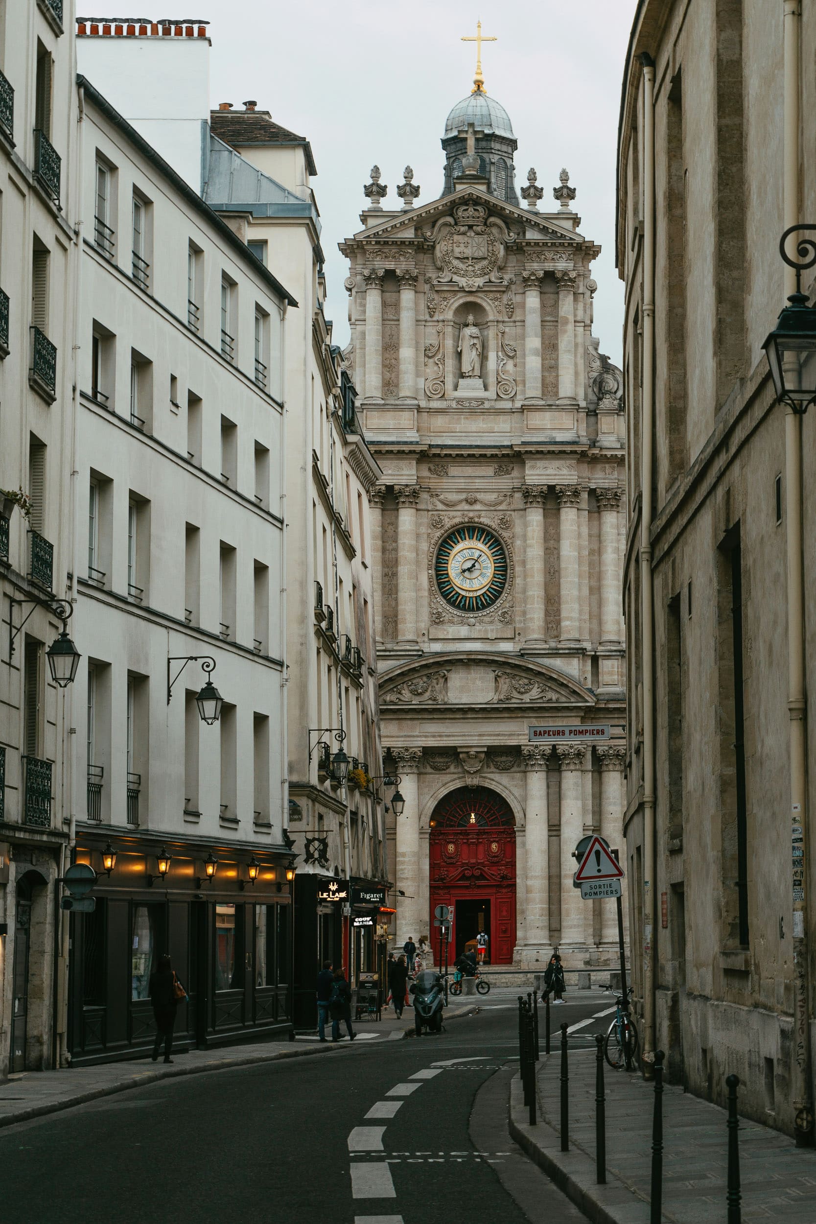 Village-Saint-Paul-Paris